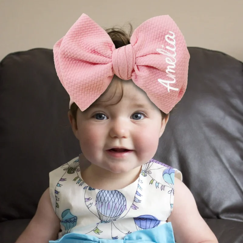 littlecustombaby-personalized-name-baby-bow-little-girl-usage-scenario-photo littlecustombaby personalized name baby bow little girl usage scenario photo